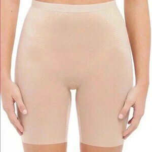 NWOT Spanx Thinstincts 2 0 Mid Thigh Shorts XL